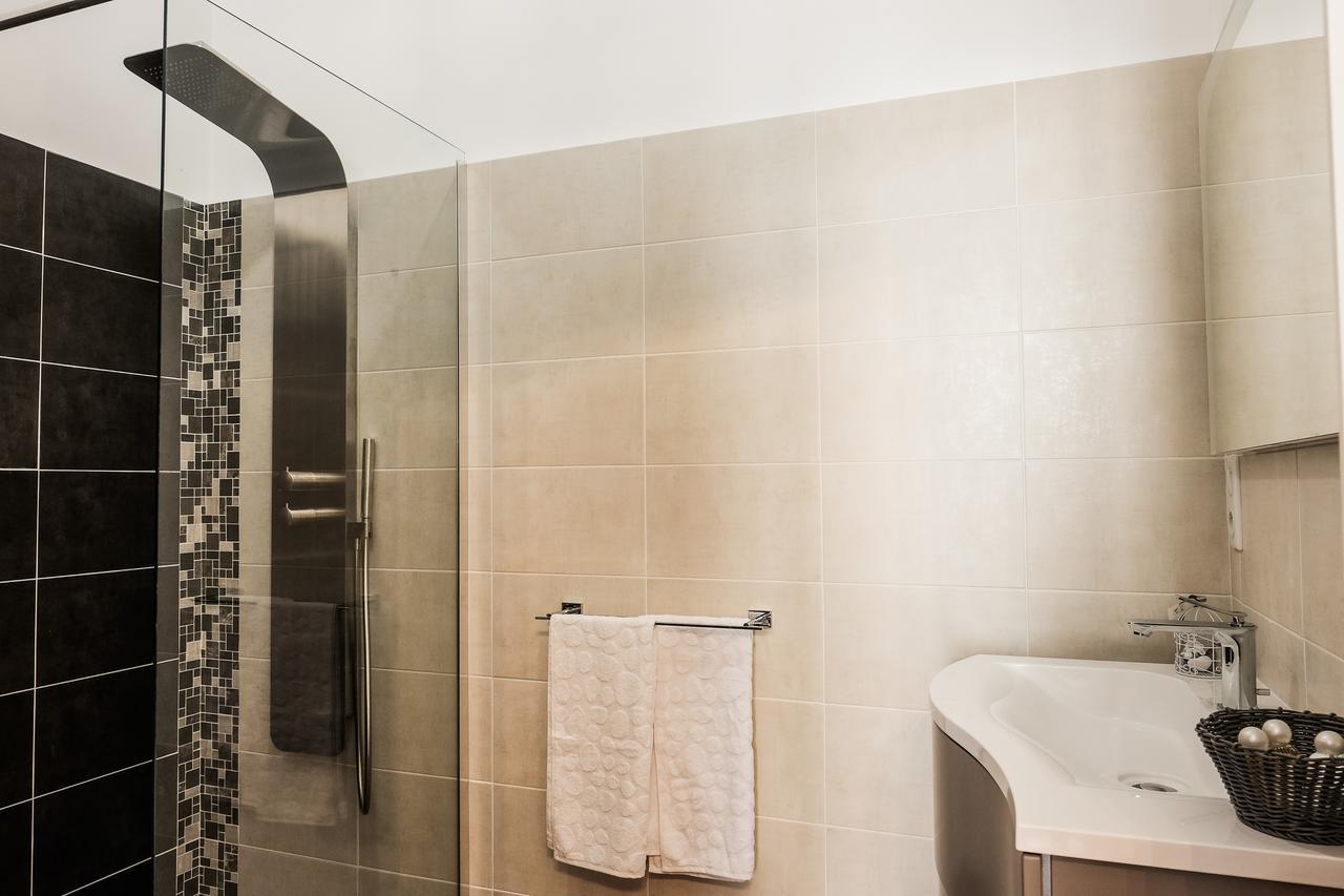 Les Suites De Peyrat Pézenas Kültér fotó